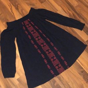 Off the shoulder dress (juniors)